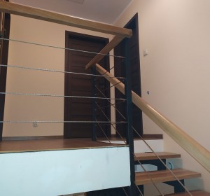 schody metalowo drewniane