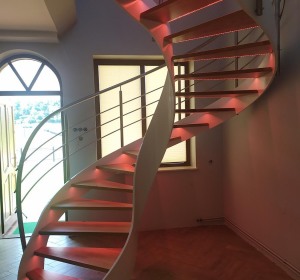 schody metalowo drewniane