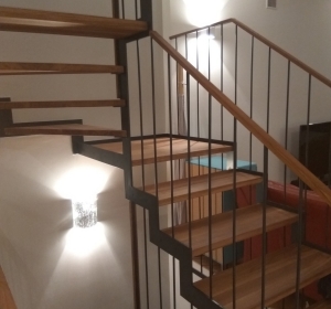 schody metalowo drewniane