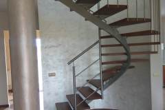 schody metalowo drewniane