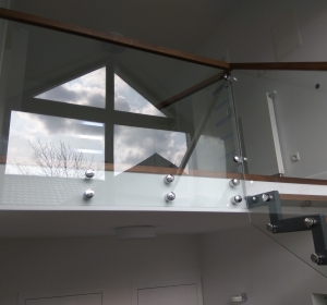 schody na antresolę