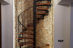 schody z metaloplastyką